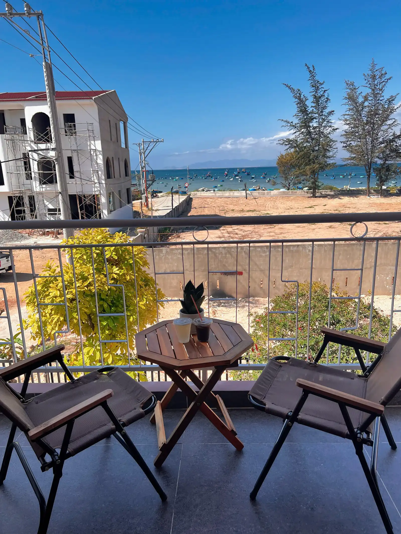 Phòng ngủ view biển sát vách tại Hòn Đỏ Sea